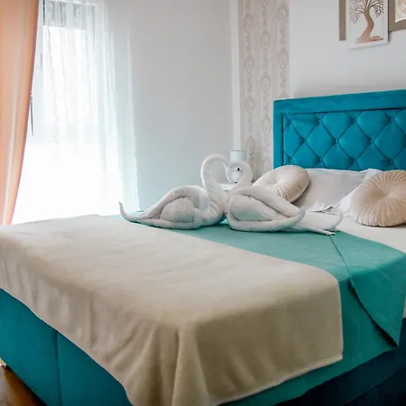 Apartment Paola Podstrana